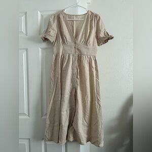Elegant Beige Button-Down Dress size M